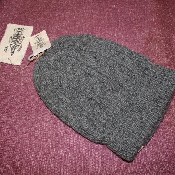 Handmade Nepali "Cobain Slouch" Wool Hat - Gray - Picture 2 of 5